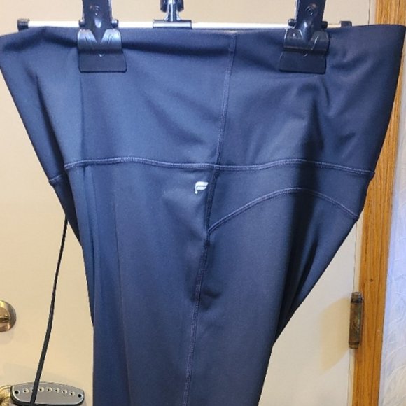 Fabletics Pure Luxe - Picture 7 of 10